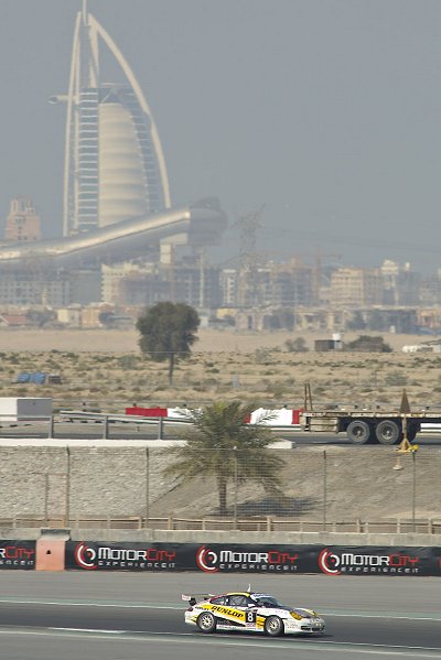 First Motorsport naar 24 H of Dubai